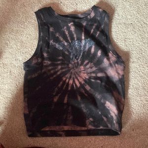 Hollister tank